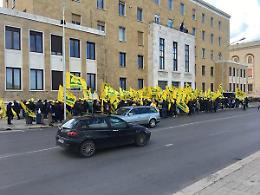Agli agricoltori son "girate" le olive: fine anno di protesta a Bari contro Regione e Governo