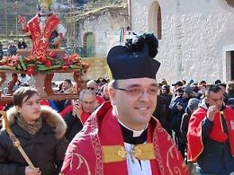 Strade di sangue: muore a Corato il sacerdote lucano don Mossucca