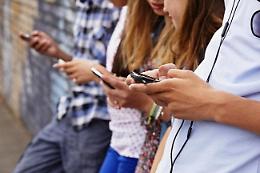 "Una Vita da social", ripartita da Matera la campagna educativa intinetante 