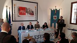 Candela chiama l'Esercito per la battaglia della memoria