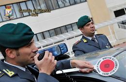 Lesina,  finanzieri perquisiscono la casa dell'amico di Salvini 