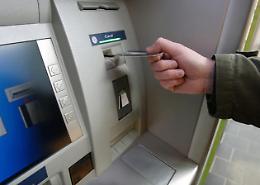Ruba un bancomat e preleva 450 euro: arrestato pregiudicato di Pisticci