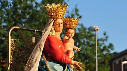 Acciuffati i delinquenti che rubarono i gioielli alla Madonna del Bosco di Panni