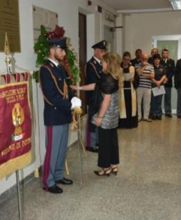 Potenza, una corona d'alloro in memoria dell'agente scelto Francesco Tammone