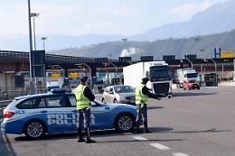 Avvinazzato alla guida di un autocarro in autostrada, la Polizia stradale di Foggia evita il peggio