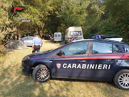 I Carabinieri fermano il "rave party" delle polemiche nel Parco nazionale dell'Appennino lucano
