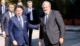 Emiliano a Conte : «Difenderemo il suo governo fino alla scadenza»