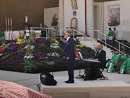 Sorpresa di Andrea Bocelli a San Giovanni Rotondo: canta l'Ave Maria per Padre Pio