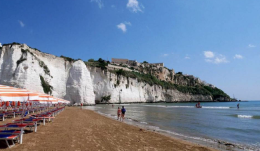 Caro mare, troppo, di Puglia: in autunno le famiglie preferiscono la Romagna