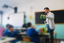A Vietri basta bottiglie di plastica: a scuola borracce plastic free