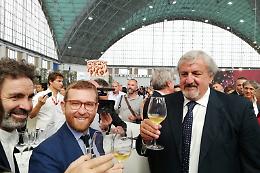 Regionali, Emiliano: «In Puglia vinciamo anche senza i 5 Stelle»