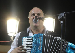 Il re del folk lucano si difende: «Ripercussioni da gogna mediatica». Il difensore rivendica l'assoluta estraneità ai fatti
