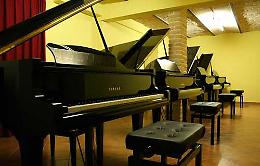 E poi ci sono i delinquenti che stravedono per la musica: rubati due pianoforti a San Severo