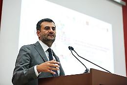 Regione Puglia, Decaro ufficializza la sua corsa alla presidenza: “Scusate per il tira e molla e i pettegolezzi"