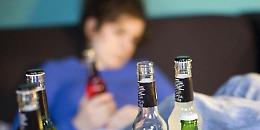 Cicchetto del Questore a nota "cicchetteria" di Foggia che dava alcol a minorenni: licenza sospesa