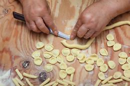 Nuove regole della Regione Puglia per le orecchiette fatte in casa