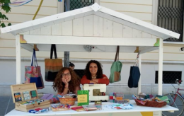Al "Mercatino di Terrarancia" di Vico anche "iPez" di Federica e Giulia dell'Accademia di Belle Arti di Foggia