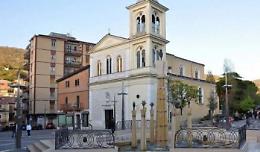Coronavirus, 300 persone al funerale dell'uomo contagiato di San Marco in Lamis: la Asl le sta contattando una ad una