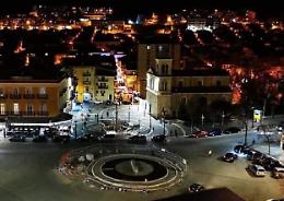 A San Marco, focolaio foggiano del Coronavirus, si fa bisboccia per strada con giovanissimi rintanati a bere in un garage 