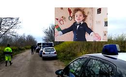 La tragedia di Metaponto, i carabinieri: «Il piccolo Diego è caduto nel fiume in piena»