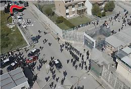 Nove ordini di carcerazione per altrettanti detenuti del carcere di Foggia che rubarono auto per la fuga di massa
