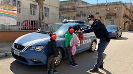Coronavirus, staffetta della Polizia da Campobasso a Lucera per consegnare cibo e denaro a una famiglia di extracomunitari