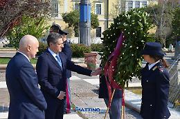 Foggia, corona di Prefetto e Questore al Monumento dei Caduti per il compleanno della Polizia