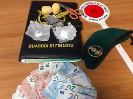 L'unico commercio che tira è quello della droga ma deve fare i conti con la GdF: arrestati 2 spacciatori a Torremaggiore