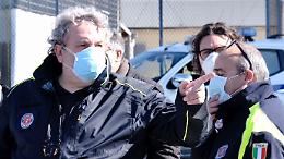 Coronavirus, Emiliano blinda la Pasqua in Puglia: da domani niente seconde case, negozi chiusi dalle 18, lavoro a casa il più possibile