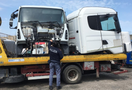 La Polizia scova a Cerignola sette cabine di autocarro rubate