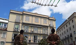 Potenza, le frecce tricolori sorvolano la città: spettacolo