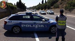 Ruba un'auto a Pineto, tampona un tir e finisce in ospedale: rocambolesca avventura per un 23enne di Cerignola