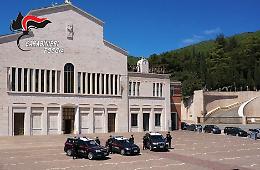 Coppia di Altamura in "pellegrinaggio" a San Giovanni Rotondo per rubare le offerte nel santuario di Padre Pio