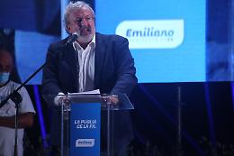 Regionali, gli exit poll per la  Rai danno un ampio vantaggio di  Emiliano su Fitto