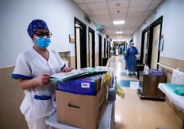 Fonti sindacali riferiscono di nove nuovi contagiati in strutture ospedaliere: tre a Melfi e sei a Villa d'Agri
