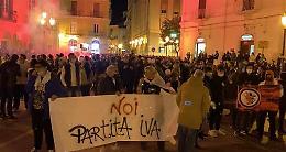 Contro il Dpcm di Conte anche Foggia scende in piazza