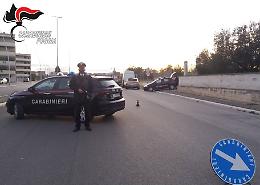 Ai delinquenti va di traverso il colpo al bancomat delle Poste di Stornara, i Carabinieri li mettono in fuga