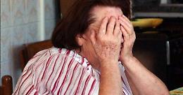La Polizia ferma un 39enne di Foggia che picchiava la madre per avere i soldi per la droga