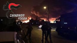 I Carabinieri acciuffano il "Nerone" dei rifiuti di Carapelle