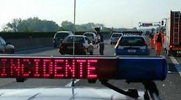 Presta soccorso  in autostrada, investito e ucciso 46enne di San Severo