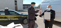 "Operazione Robin Hood" della GdF di Foggia: donati a ospedale, VvFf e Protezione Civile alcool, gasolio e mascherine sequestrati ai delinquenti