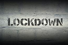 Lo studio della Stanford University smonta la via chiusurista: «Lockdown, permanenza forzata a casa e chiusure non hanno alcun effetto benefico chiaro e significativo»
 