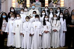 Coronavirus, dall'arcidiocesi di Bari stop a cresime e comunioni. Nuove regole anche per matrimoni e funerali