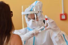 Covid in Puglia: continuano a calare contagiati e ricoveri
