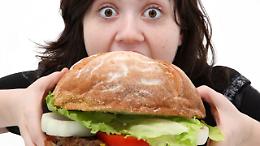 Lockdown, isolamento e dad: boom di disturbi del comportamento alimentare tra i giovani
