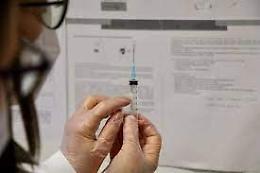 In Molise bloccati tutti i richiami dei vaccini con AstraZeneca