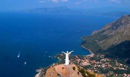 Legambiente e Touring incoronano la Sardegna regina del mare, "vestali" di lusso la Puglia con Salento e Tremiti e la Basilicata con Maratea