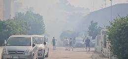 Campomarino tra le fiamme, evacuate oltre 400 persone