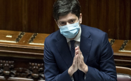 Eutanasia. Speranza risponde ad un malato irreversibile e annuncia: «Trovare la sintesi nel dibattito parlamentare»