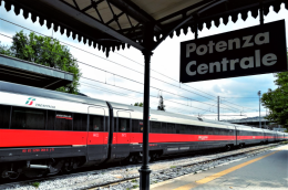 Dall'alta velocità Battipaglia-Potenza-Metaponto-Taranto, all'elettrificazione della Potenza-Foggia: Merra fa il punto